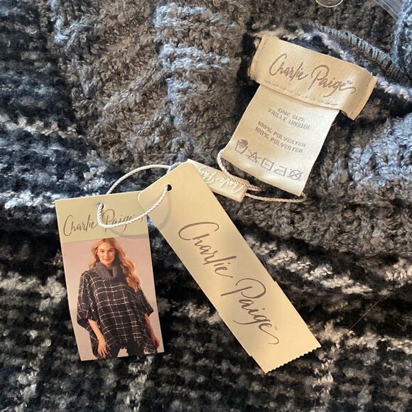 NWT! Charlie Paige Women’s Poncho Cowl Neck Soft Black Gray One Size - Picture 8 of 10